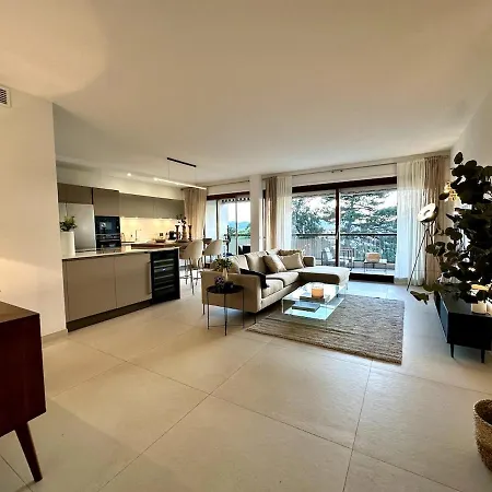 Elegant Et Spacieux 3 Pieces, Centre * 戛纳