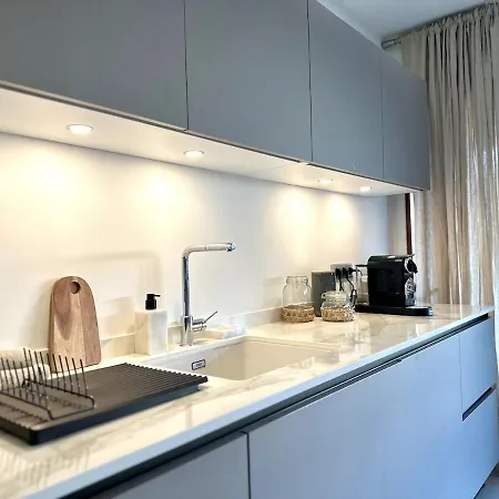 Appartement Elegant Et Spacieux 3 Pieces, Centre