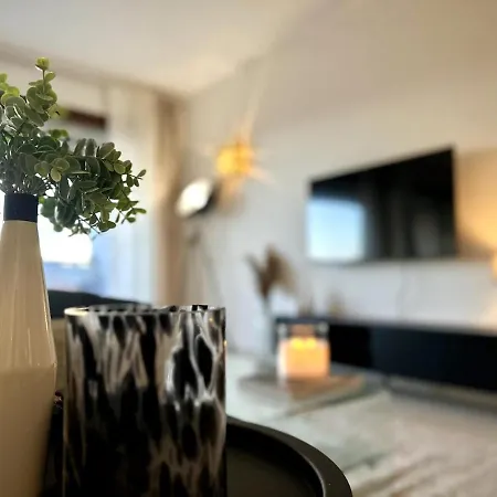 Apartment Elegant Et Spacieux 3 Pieces, Centre *