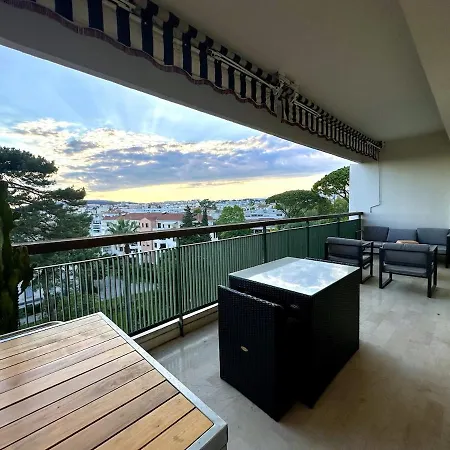 Apartment Elegant Et Spacieux 3 Pieces, Centre