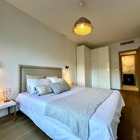 Appartement Elegant Et Spacieux 3 Pieces, Centre